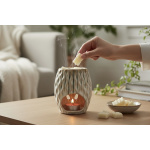 λευκοσ αναγλυφοσ με νερα